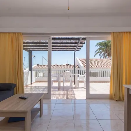 Flores 5 - Two Bed Apartamento Playa Feñabe
