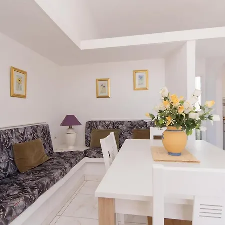 Flores 5 - Two Bed Apartament *