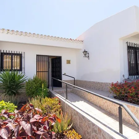 Flores 5 - Two Bed Apartament Playa Feñabe